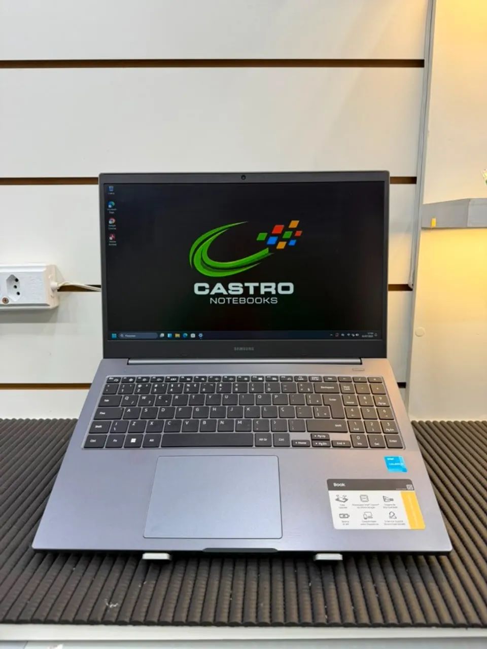 Notebook - Samsung Intel Celeron 11° Geração- 4GB RAM - 128 SSD - HD 500  