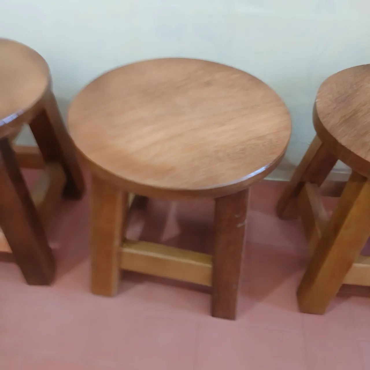 Banquetas de madeira  - Foto 3