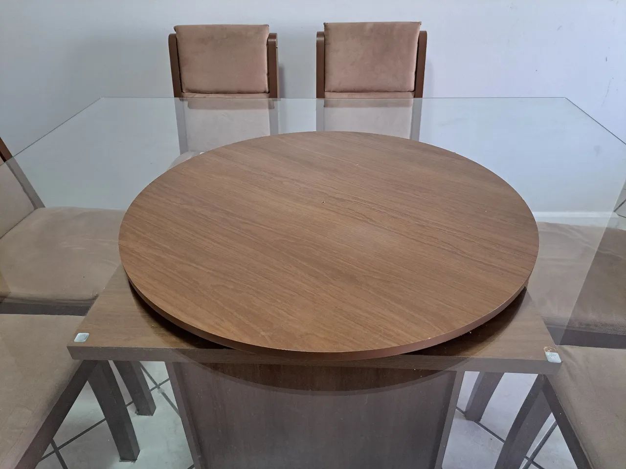 Mesa de vidro com 8 cadeiras  - Foto 5