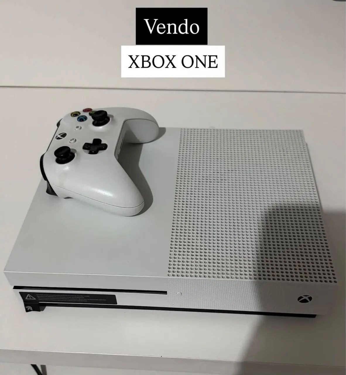 Xbox One 1TB - Branco - 2 controles 