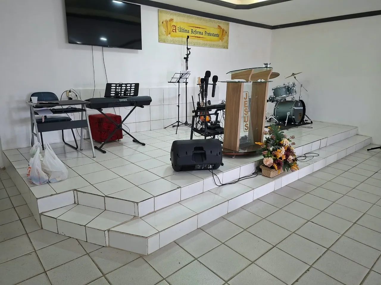 Aluga-se prédio para igreja na Principal do Ernani Satyro  - Foto 5