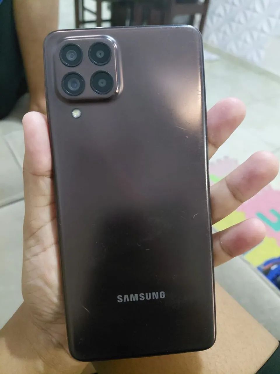 Celular Samsung M53 com a tela trincada e botão power sem funcionar  - Foto 2