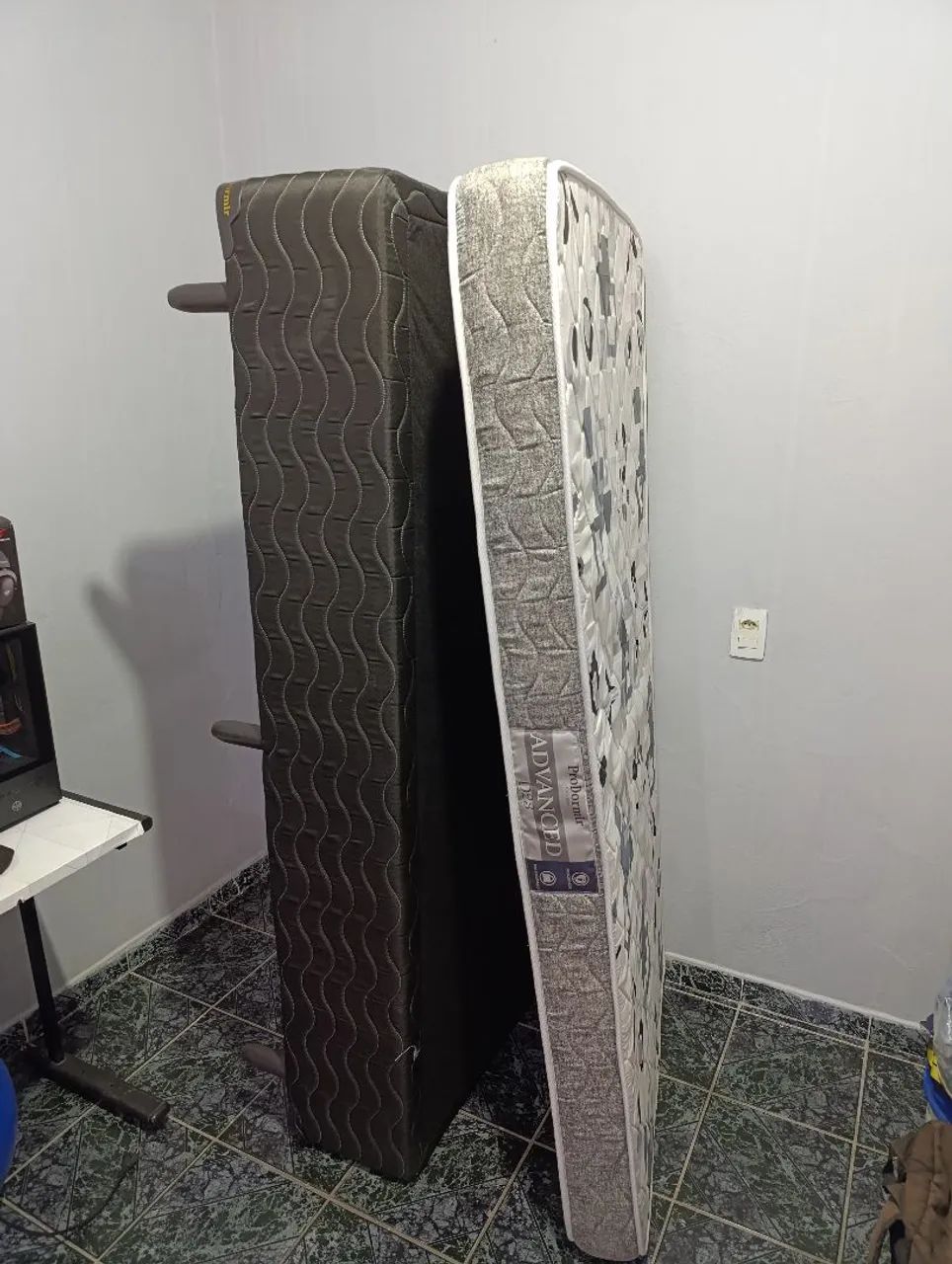 Cama Box de Solteiro Semi nova  - Foto 3