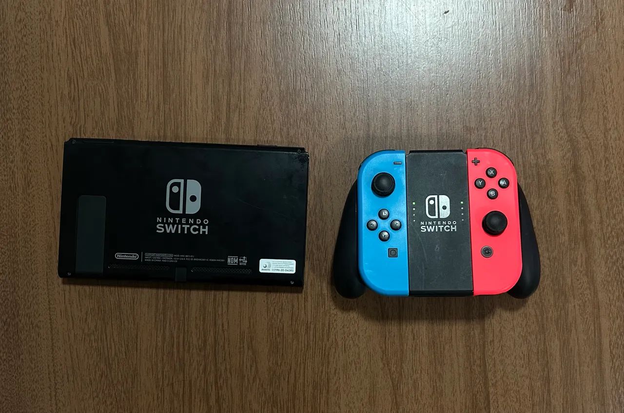 Nintendo Switch + jogos - Consoles de Vídeo Game - Costa e Silva