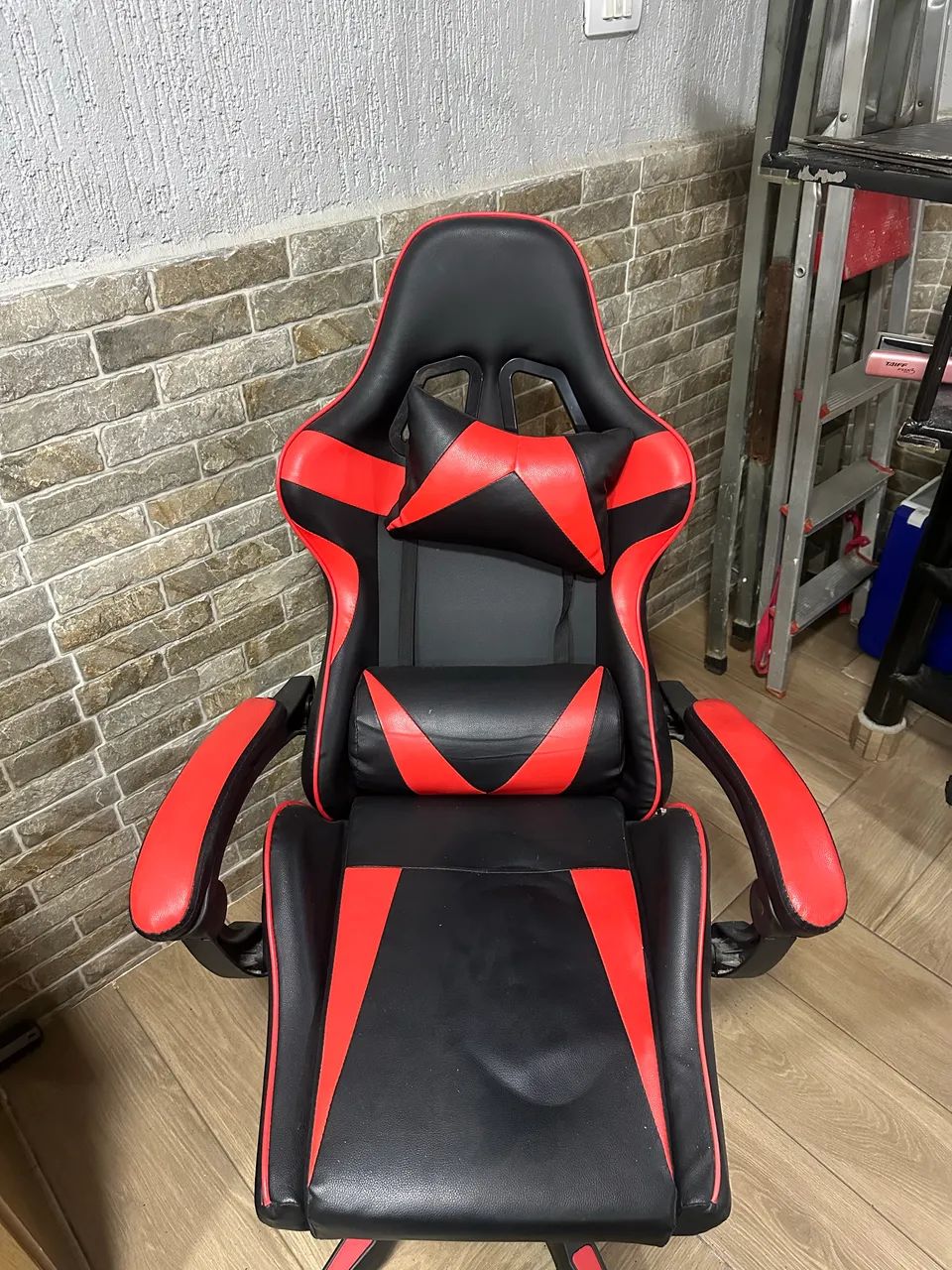 Cadeira gamer semi nova