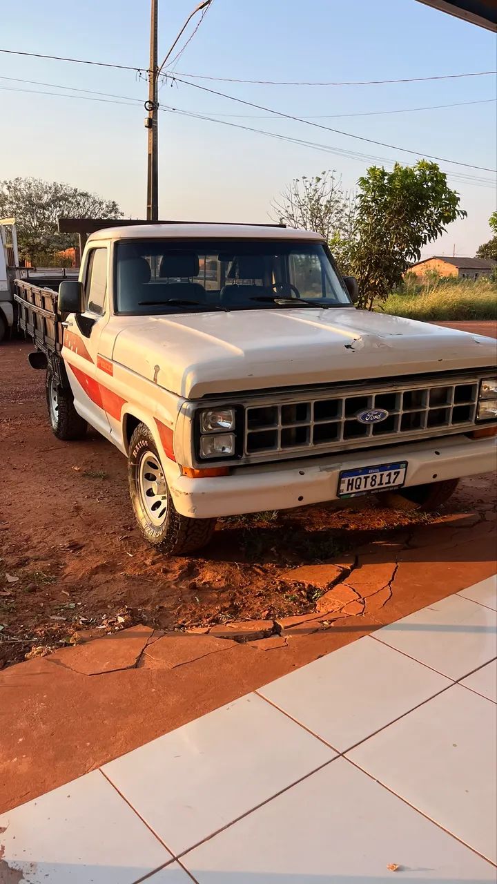 Ford F-1000 S. S. Diesel / S.s. Diesel Turbo 1985
