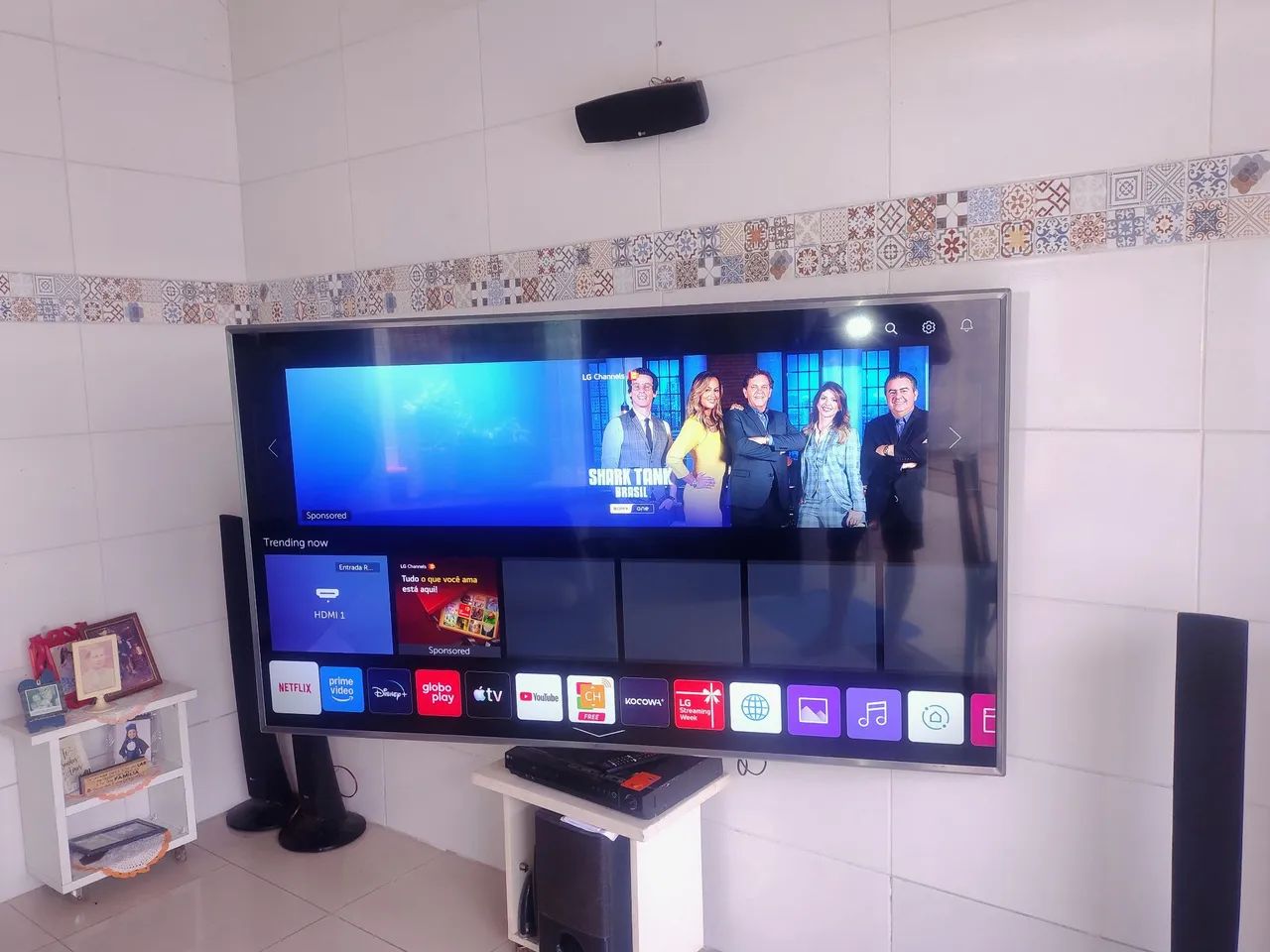 Tv smart tv 75 polegadas semi nova  - Foto 2