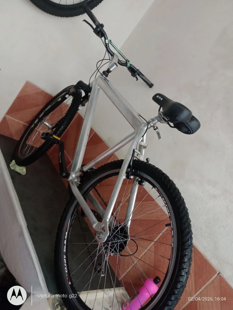 Bicicleta aro 26 com marcha  - Foto 4