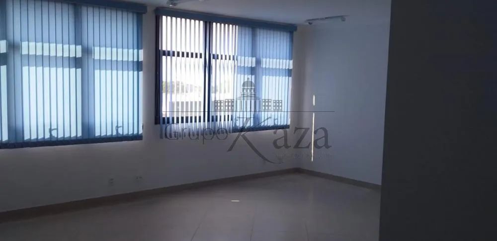 Sala - Comercial 60m² Centro - Locação e Venda
