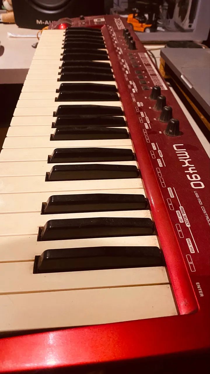 Controladora umx490 behringer 