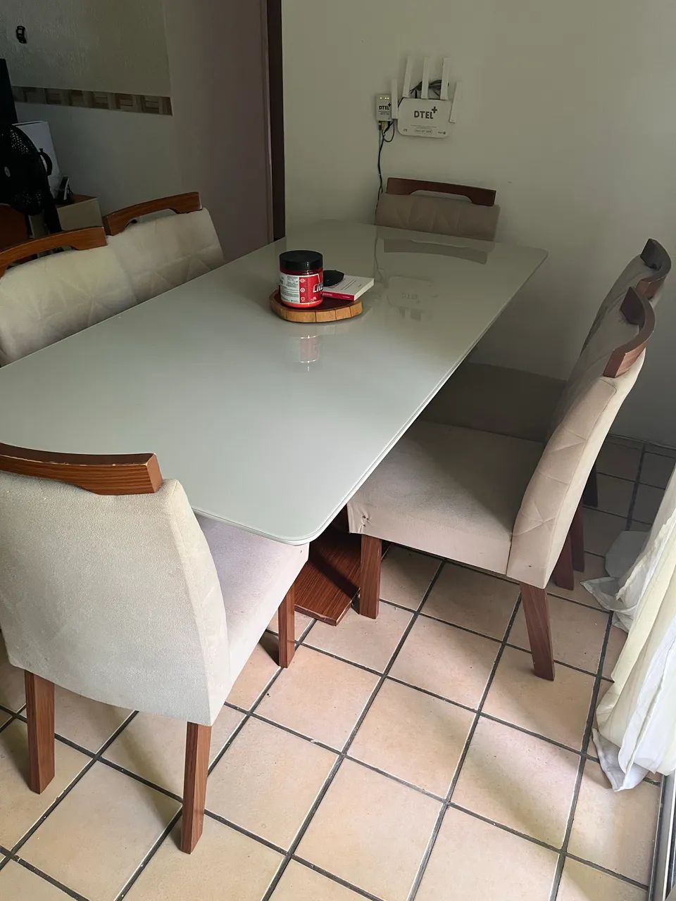 Mesa 6 cadeiras com tampo de vidro 