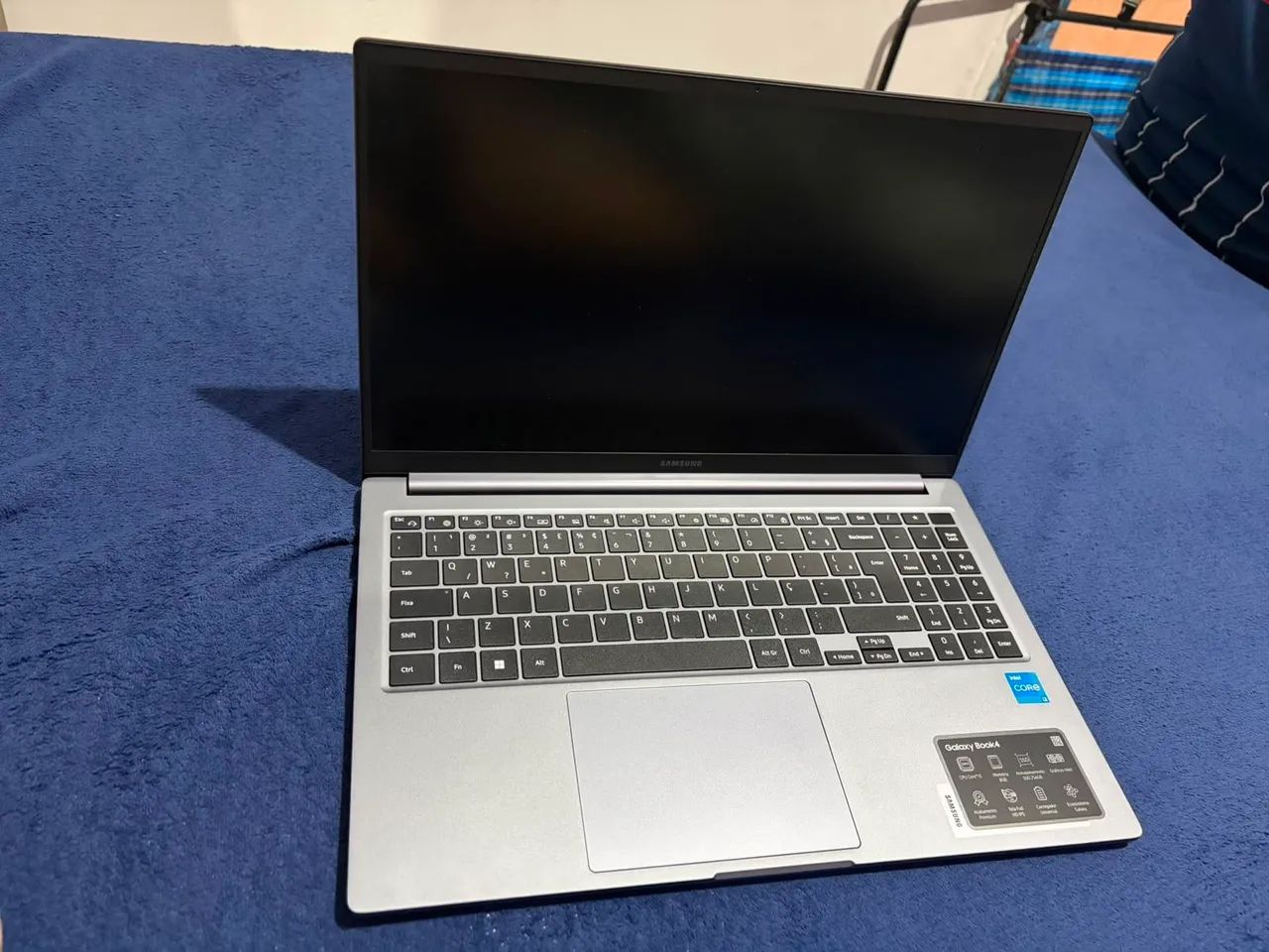 Notebook Samsung Book 4