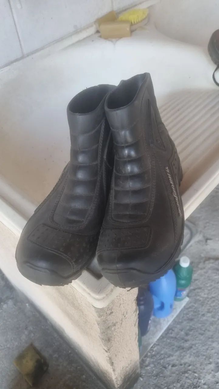 Bota impermeavel 41/42