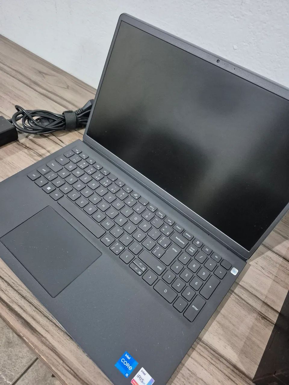 Notebook Dell Vostro i5 2.40Ghz 16G RAM 256Gb NVMe Windows 11