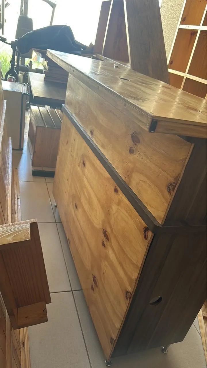 Vendo balcão caixa madeira 