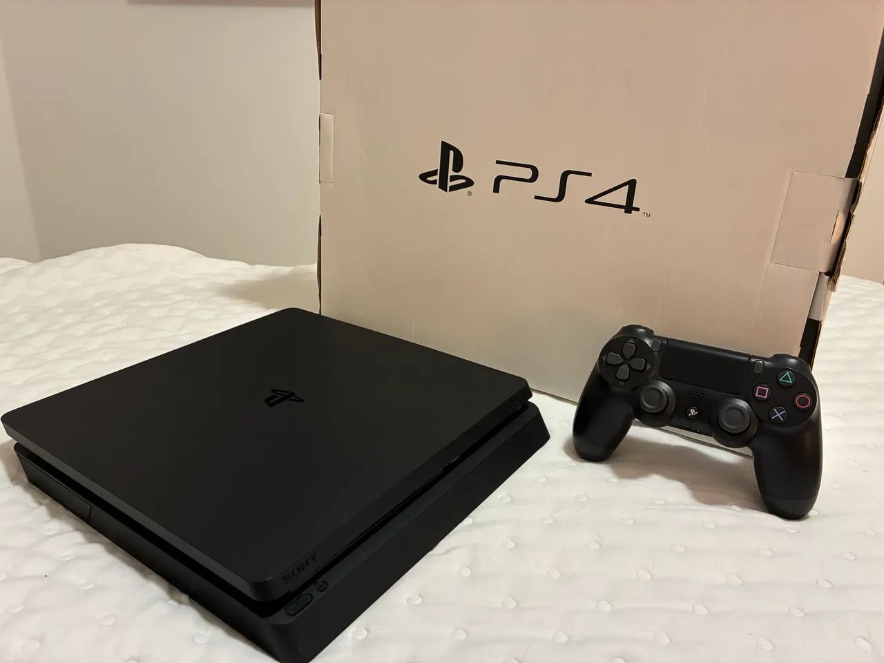 Vendo PS4 + jogos