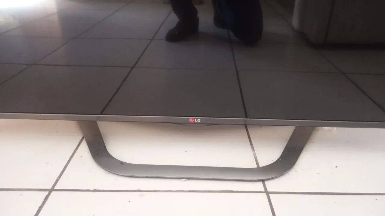 TV 55 POLEGADAS COM A TELA QUEBRADA  - Foto 2