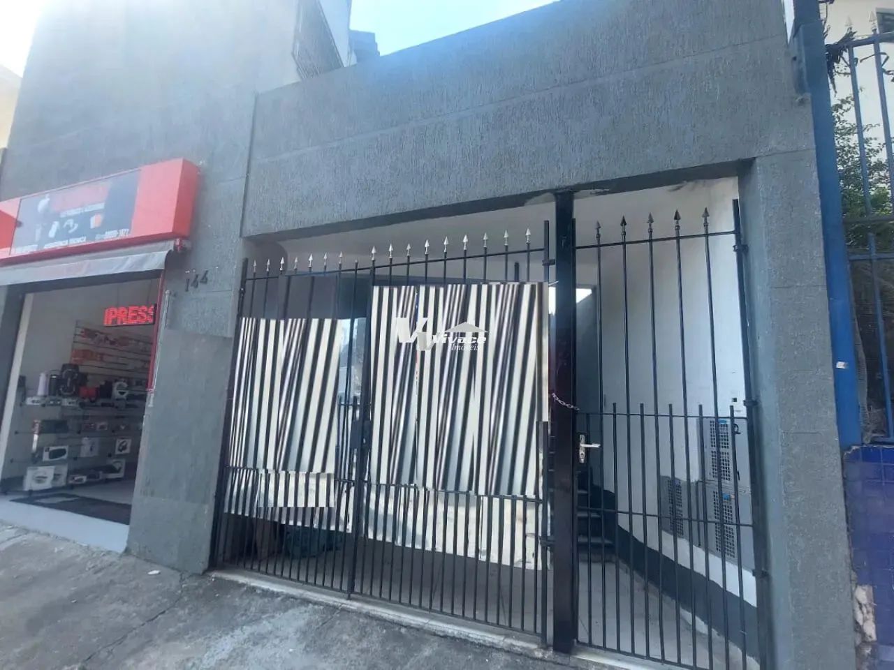 IMÓVEL COMERCIAL A VENDA PRÓXIMO AO METRÔ CARANDIRU, SALÃO COM 03 KITNETS