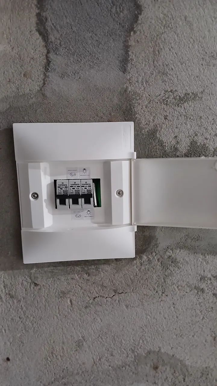Eletricista profissional Serviços elétricos em gera - Foto 4