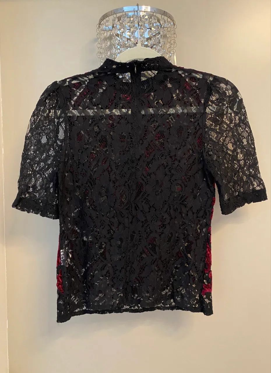 blusa tob camurça e renda preta vinho p - Foto 2