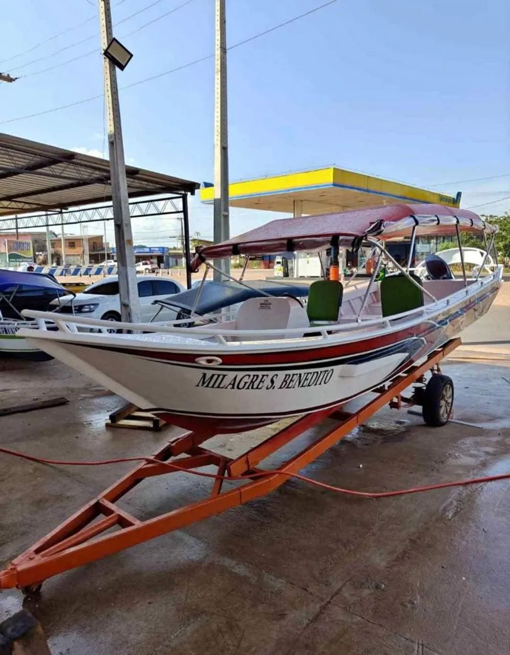 Lancha voadeira 