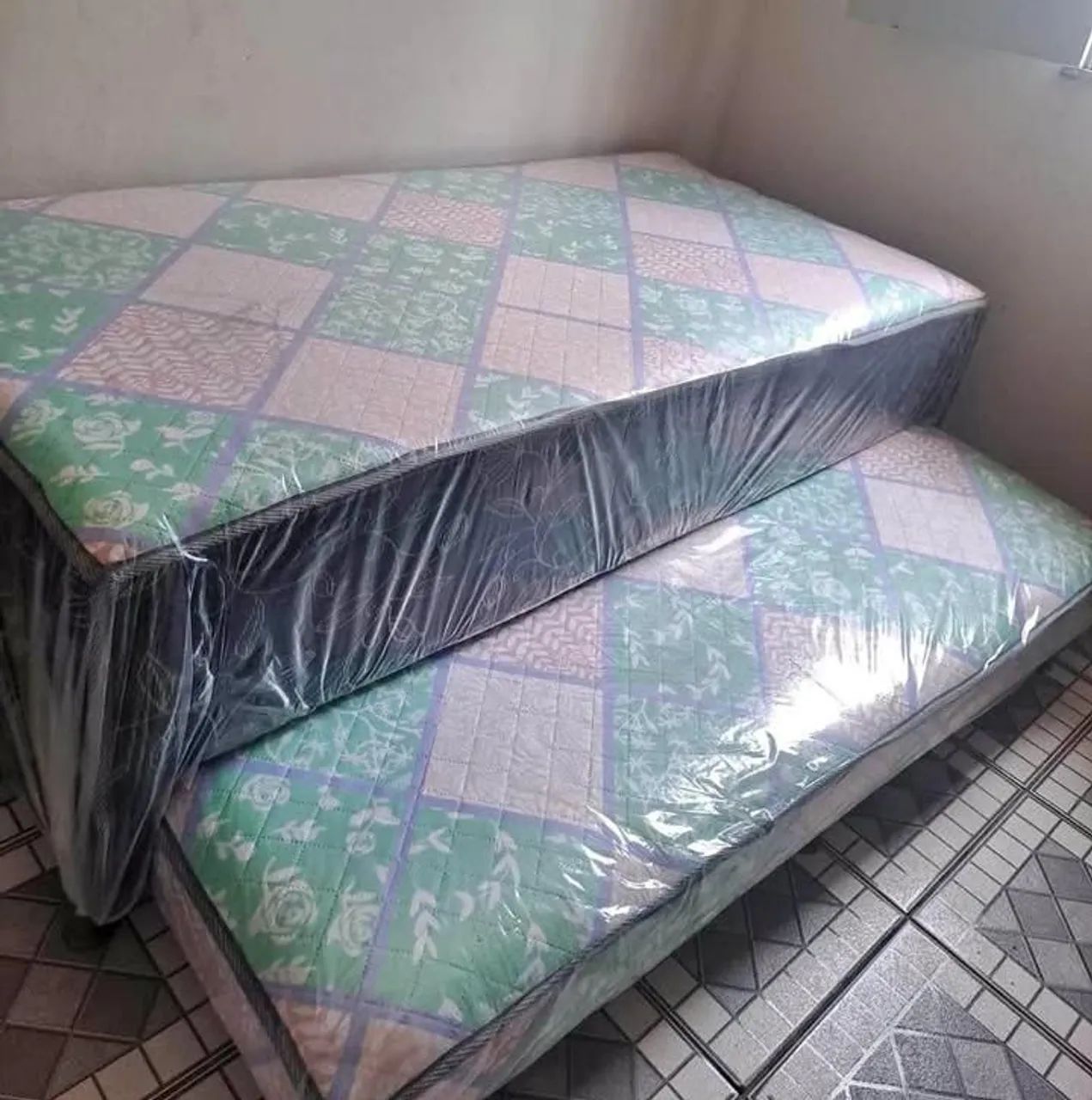 Pufs E camas no precinho entrega gratuita - Foto 2