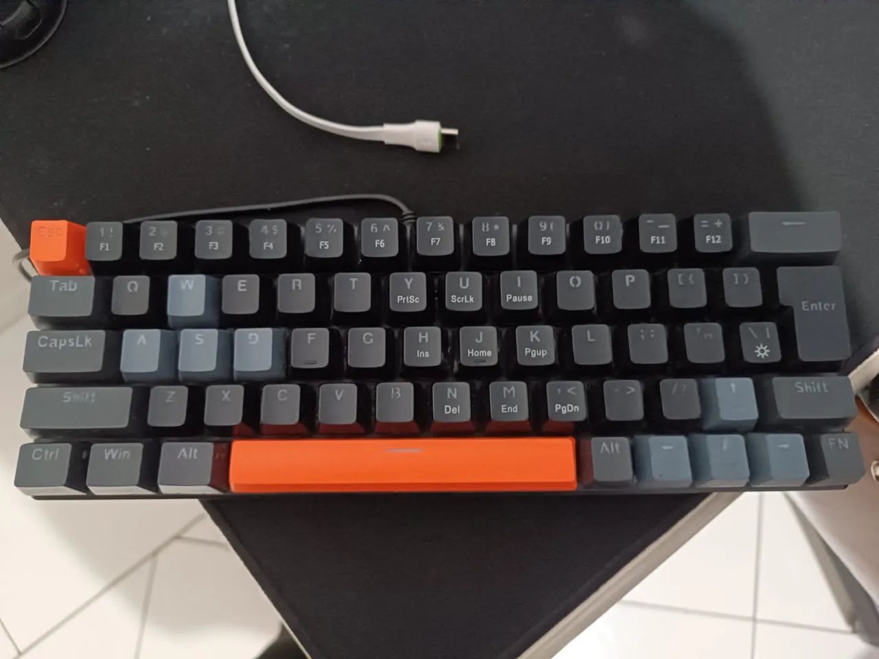 Teclado gamer 60%