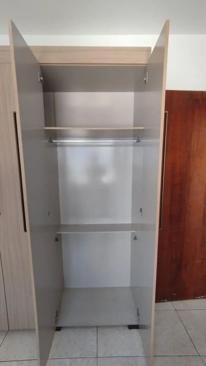 Guarda roupa 6 portas - Foto 3