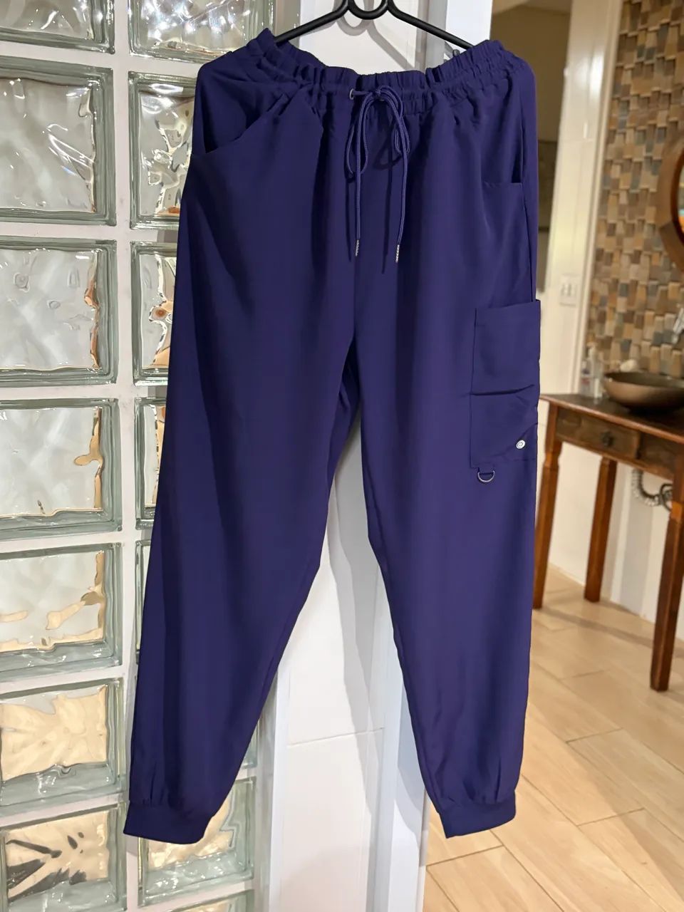 Calça jogger importada TAM L 