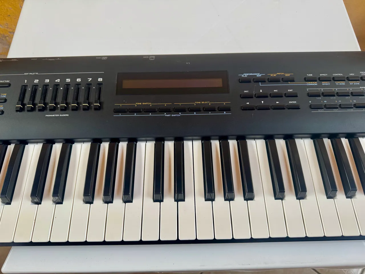 roland jv80