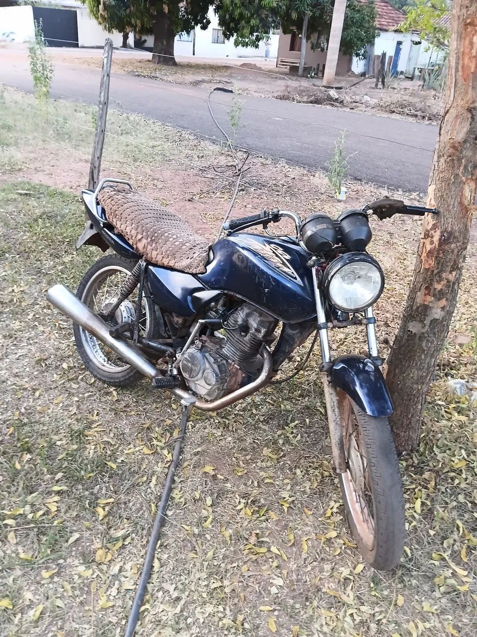 Titan 125 2003  - Foto 2