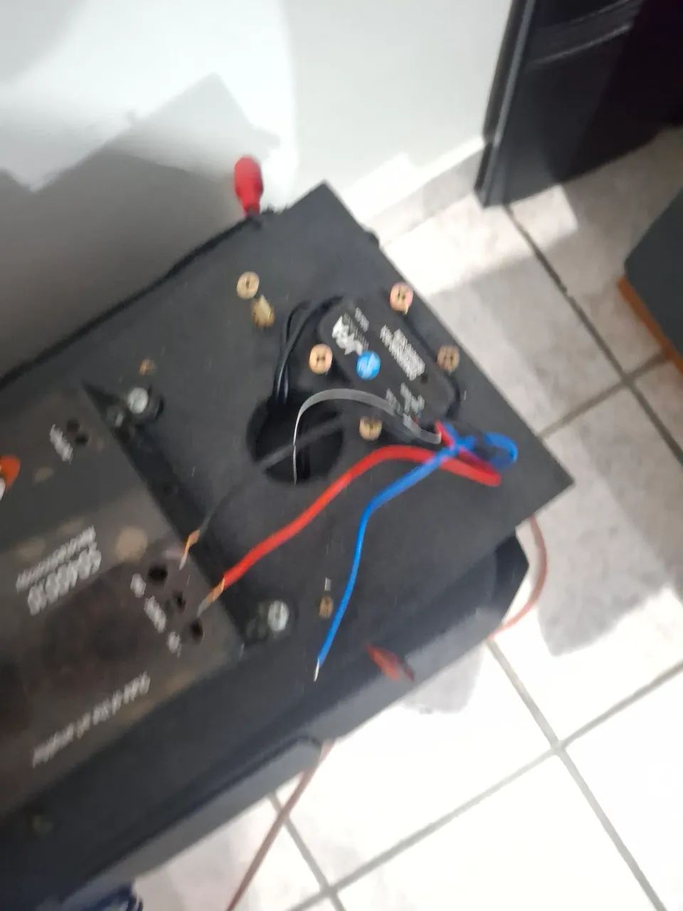 Sub de 8 polegadas falcon com caixa na litragem  - Foto 4