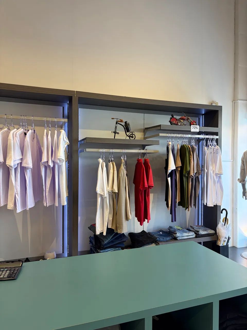 Móveis modulares para loja loja de roupas 100m2 - Foto 4