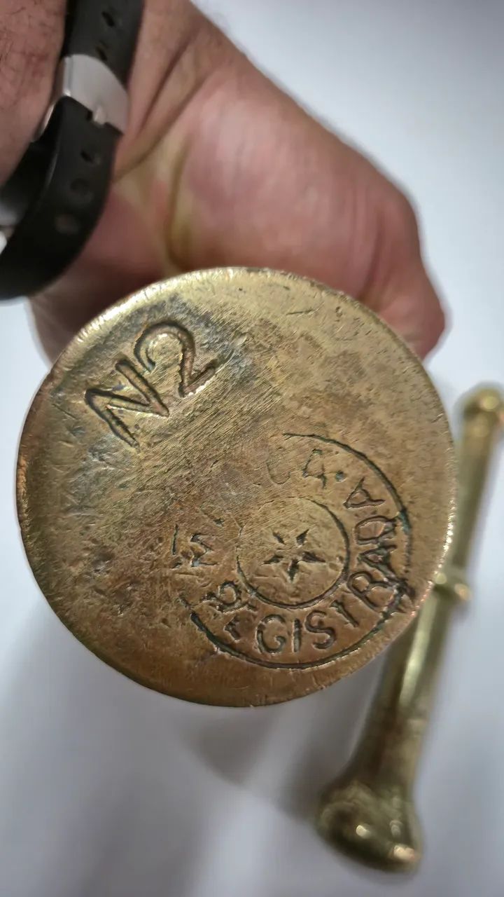 Pilão antigo bronze maciço  - Foto 5