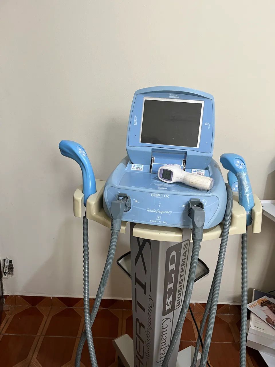 Aparelho radiofrequência 