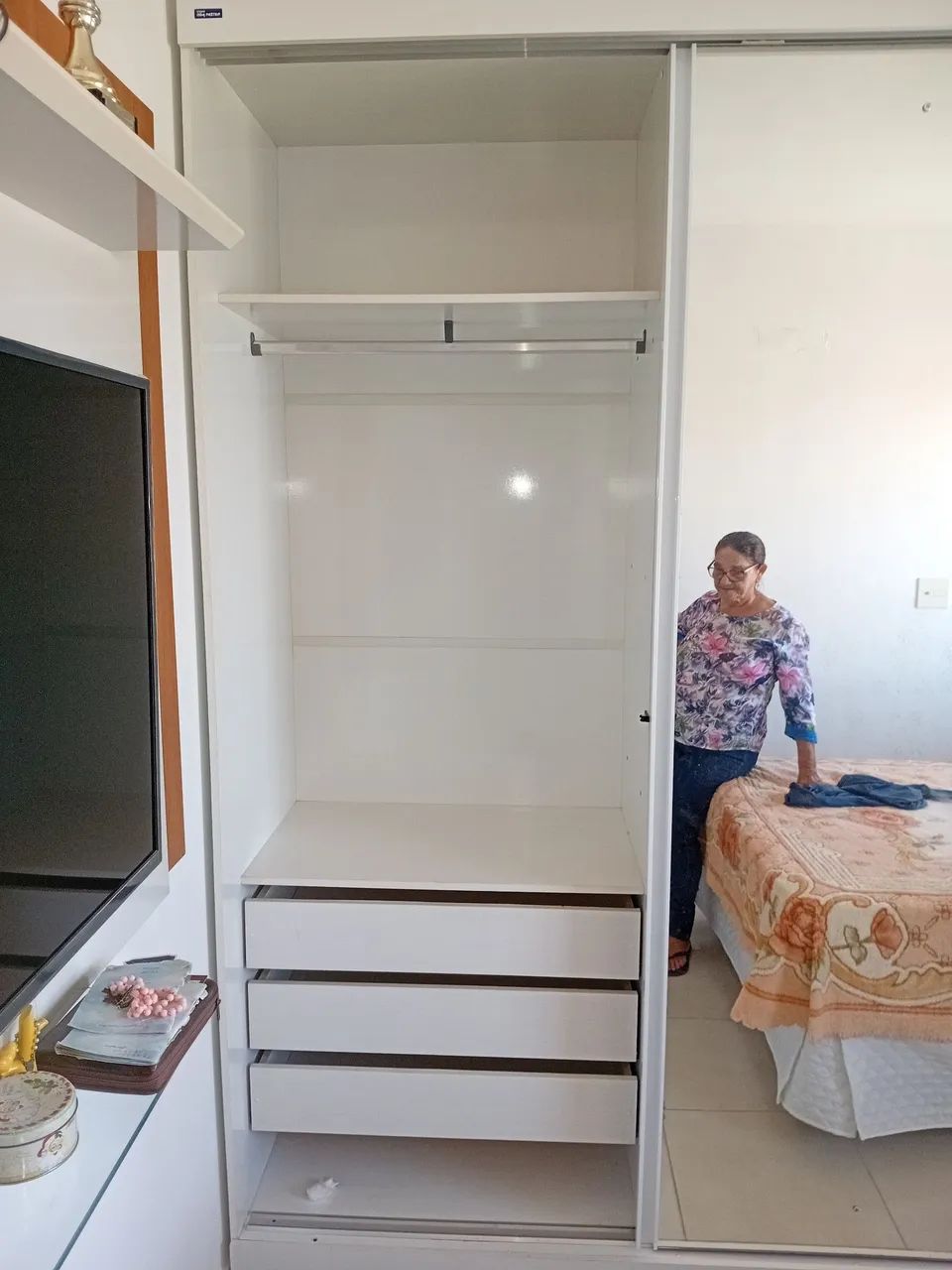 Guarda roupa casal enorme - Foto 3