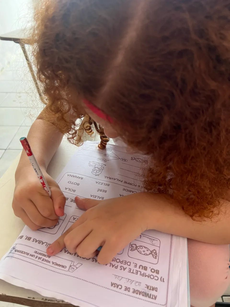 Reforço escolar no Valentina - Foto 3
