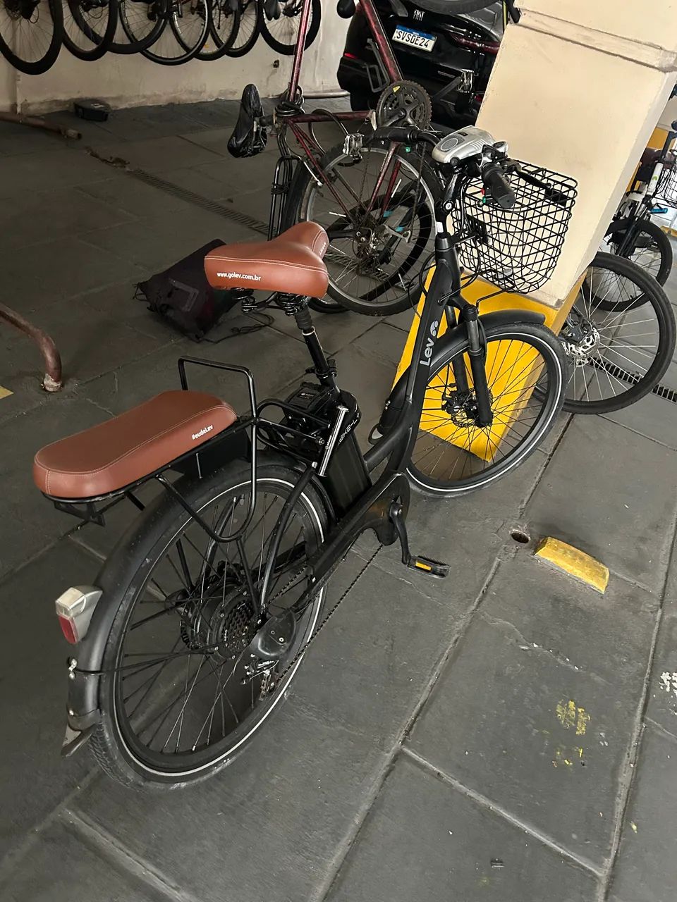E-BIKE L PLUS PERFEITO ESTADO