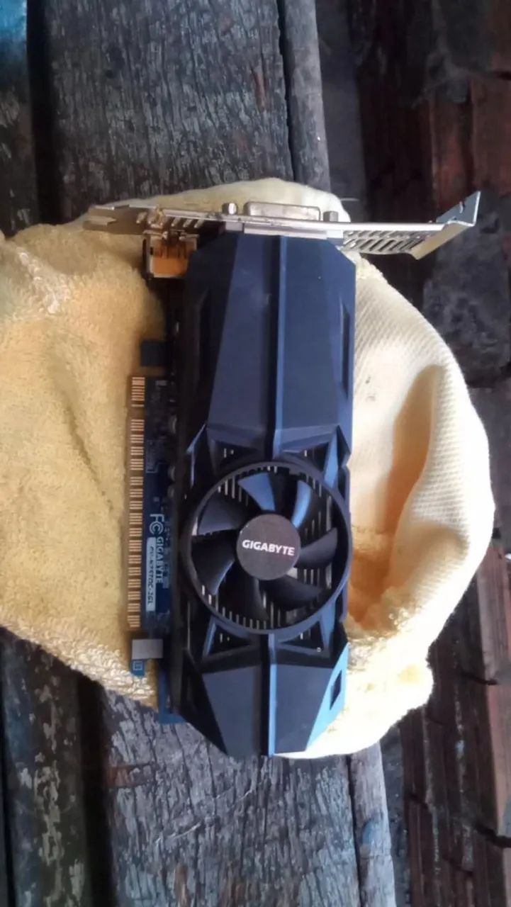 Usado, placa de vídeo 