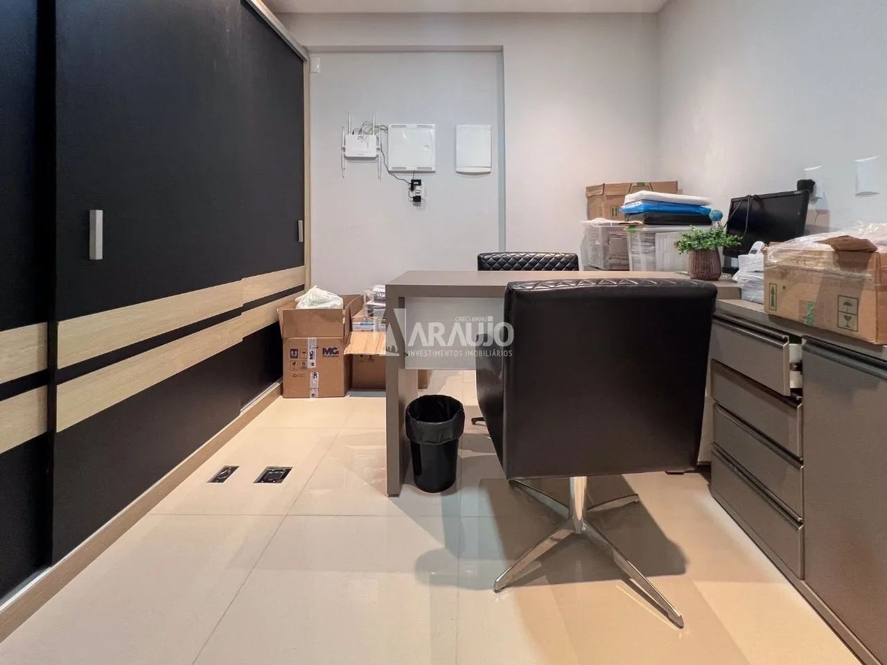 Sala mobiliada com 108,0m² no Centro de Itajaí - Foto 5