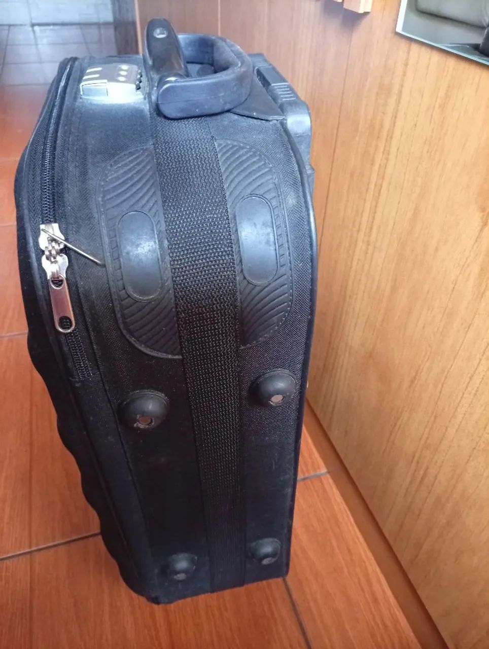 Vendo uma mala em excelente estado. - Foto 3