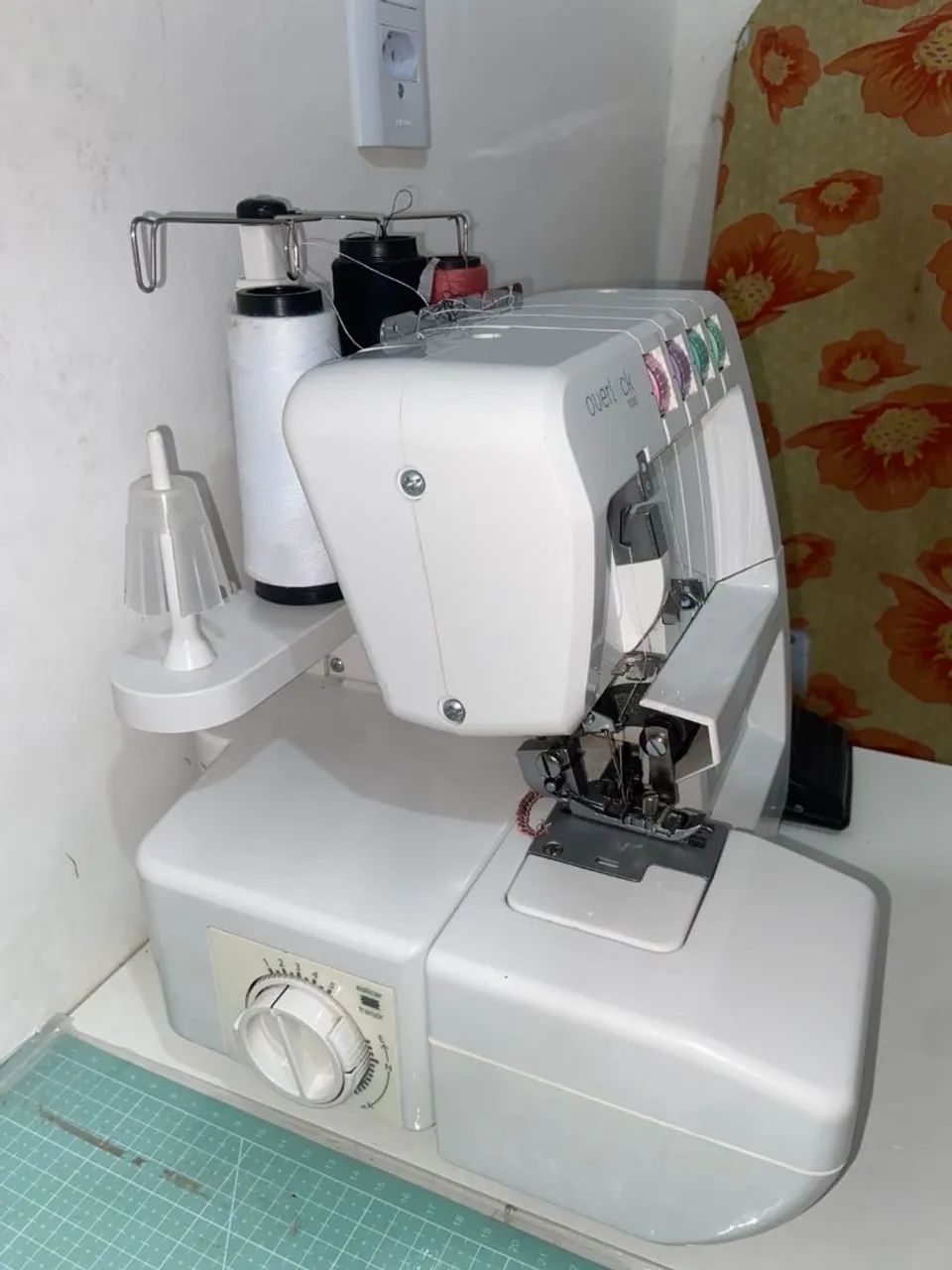 Overlock Elgin 1000 - Foto 2