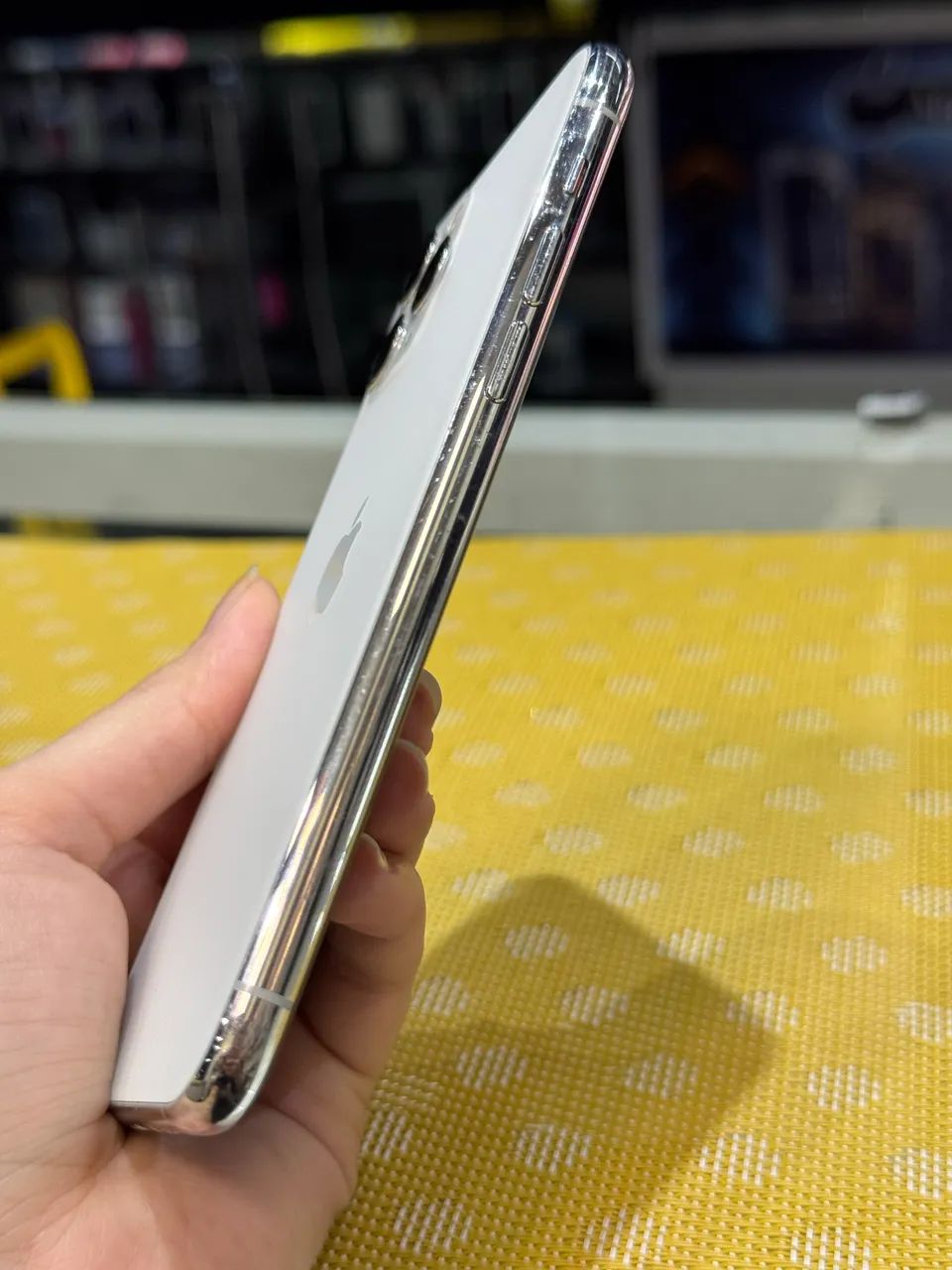 *iPhone 11 Pro - Garantia - Loja Física  - Foto 2