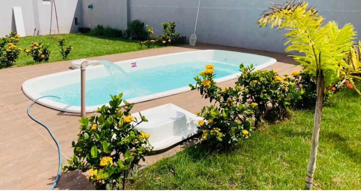 Vendo Casa c/ piscina - Foto 2