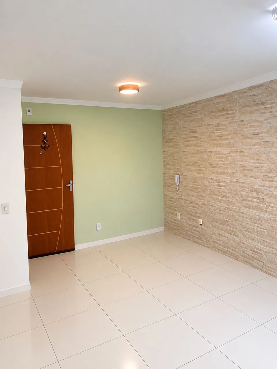 Apartamento térreo para alugar anual  - Carianos, Florianópolis/SC  - Foto 2