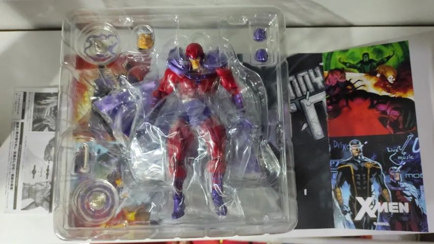 Revoltech original Magneto ver Comics - Foto 3
