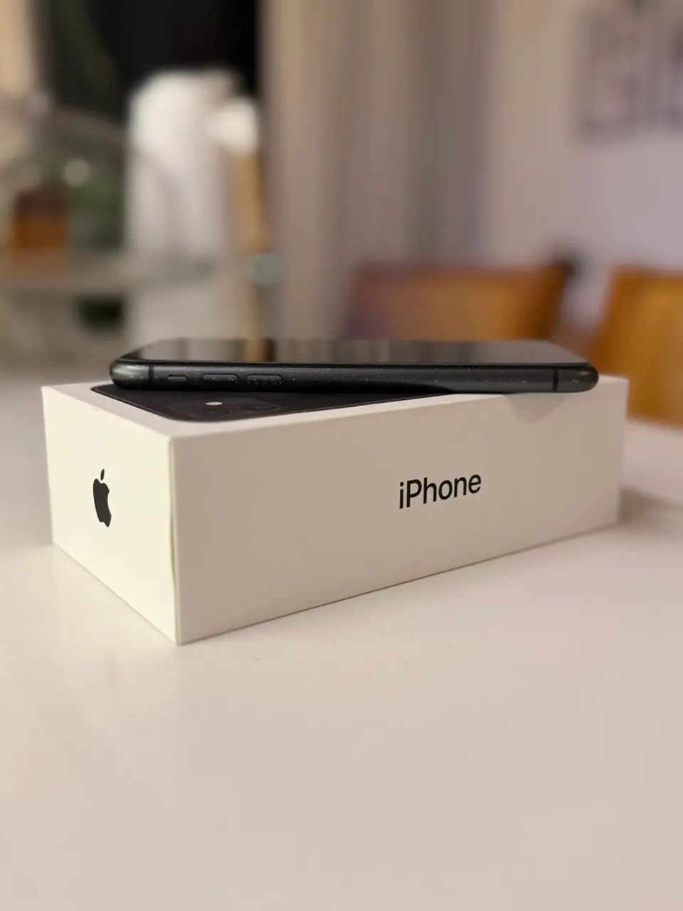 Vendo Iphone 11 Preto 64 GB | Com Caixa, Película e Capinha - Foto 3