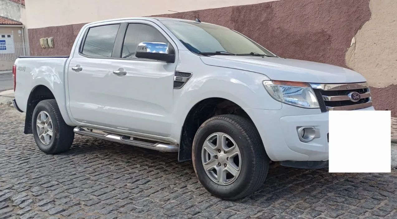 Ford Ranger XLT 2.5 16V 4X2 CD Flex 2014
