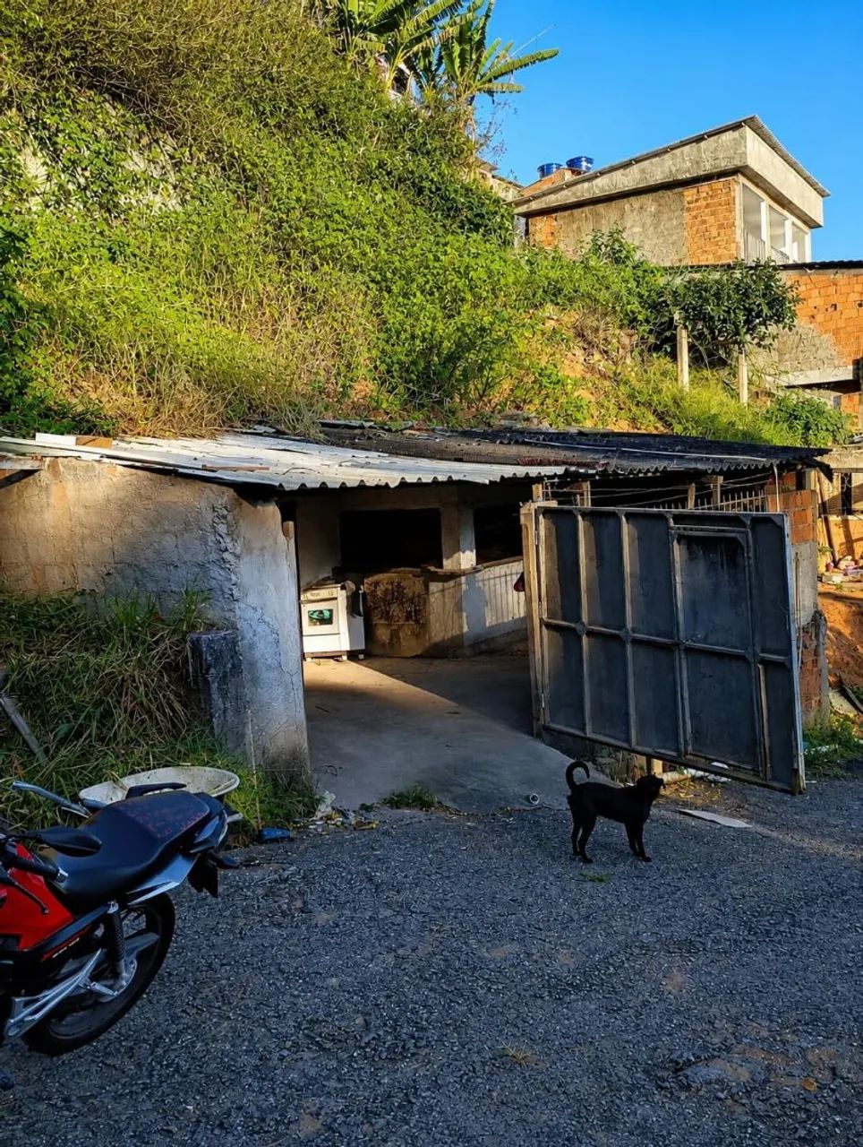 VENDE - SE ANTIGA BAR + TERRENO 