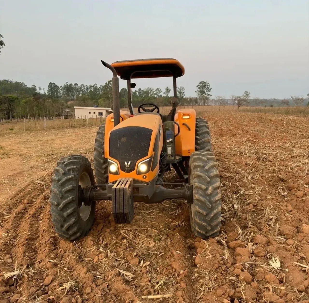 TRATOR AGRÍCOLA  - Foto 2